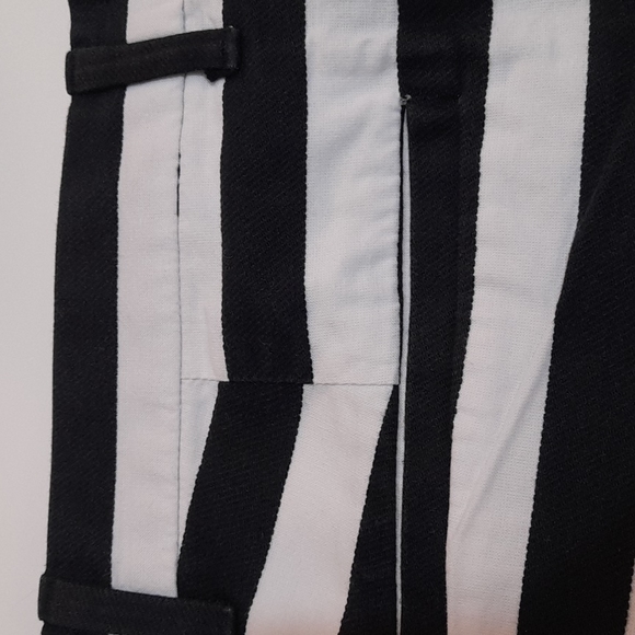 💚 GAP Womens Striped Shorts - Picture 4 of 6